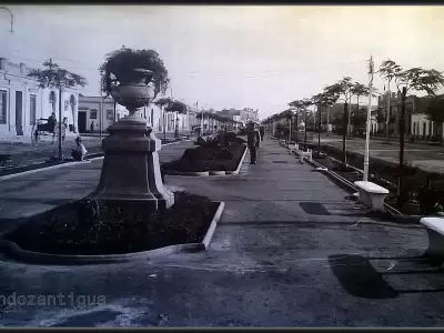 Paseo de la Alameda. (año 1916) Mendoza. (archivo histórico y prensa de la mun