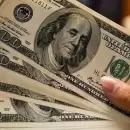 El dólar blue finalizó octubre en baja, ¿a cuánto cerró en Mendoza?