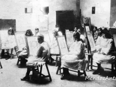 Escuela de Dibujo y Pintura de Mendoza (año 1922)