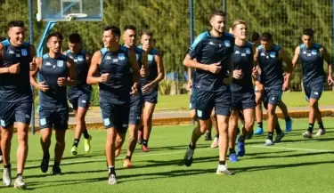 racing-entrenamiento-en-el-predio-de-la-afa-en-ezeiza_862x485