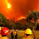 Contuvieron el incendio forestal de Bariloche, pero surgi� un foco activo en San Luis