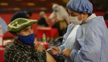 VACUNACIÓNPOLIMENI1