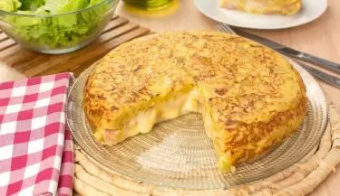 tortilla rellena de jamon y queso