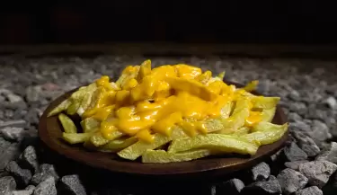 papas con cheddar