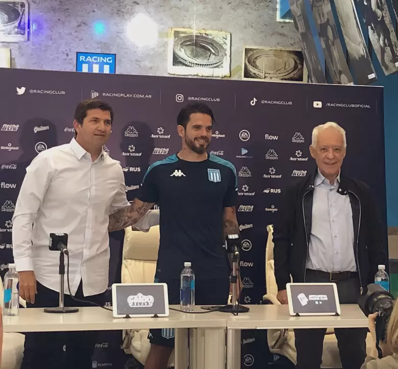 Gago presentación Racing