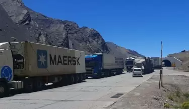 Camiones el en paso a paso a Chile