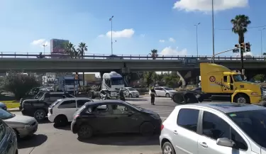 protesta de camioneros en mendoza (01)