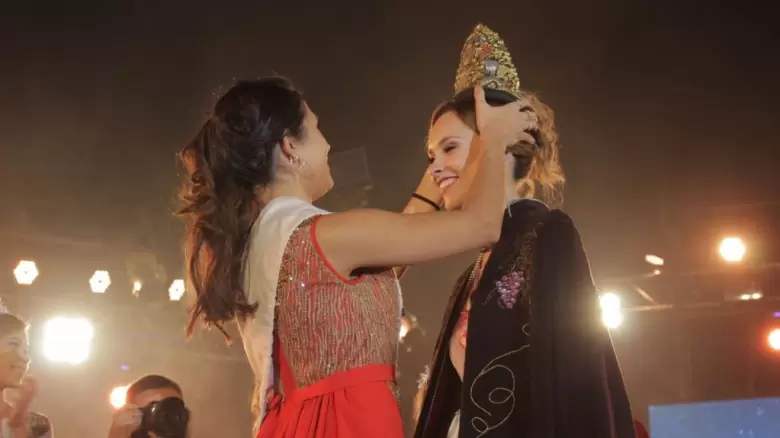 coronacion reina de alvear