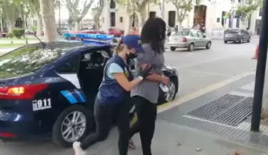 Travesti detenida
