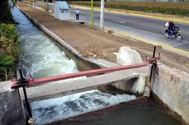 canal de riego