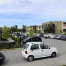 VIDEO: Robaron elementos del interior de vehculos en las playas de La Barraca mall