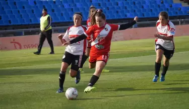 Maip� femenino