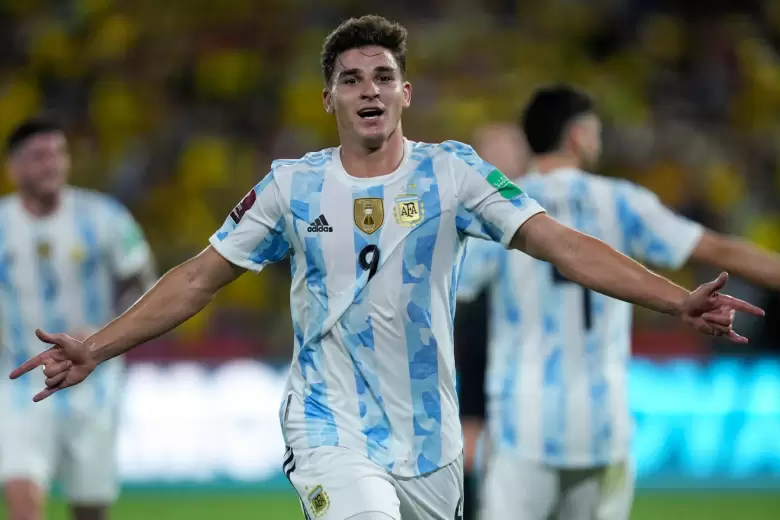 Julian alvarez seleccion