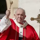Francisco recordó al "amado papa emérito Benedicto XVI"