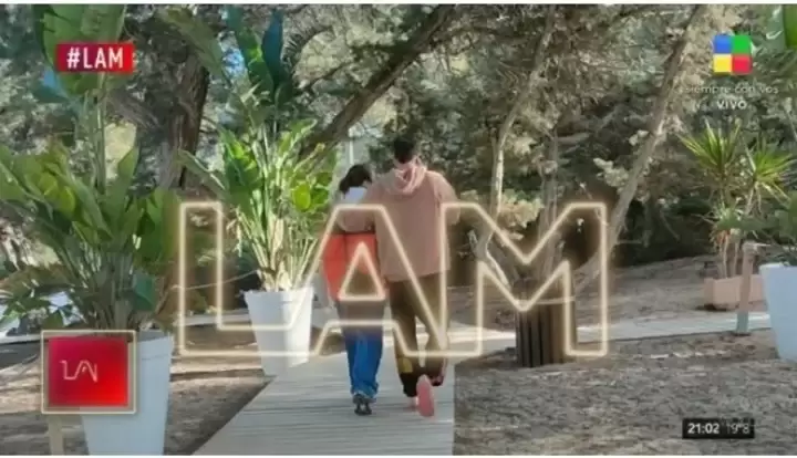 Rodrigo De Paul y Tini Stoessel