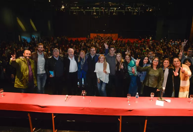 Amplia y diversa convocatoria del Frente de Todos en Mendoza
