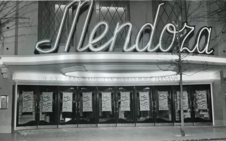 teatro mendoza inauguracion ano '49.