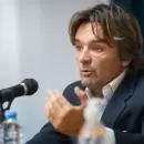 Renunci� el titular de la Comisi�n Nacional de Valores, Adri�n Cosentino