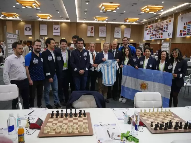 reconocimiento maradona ajedrez