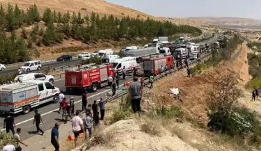 16-fallecidos-y-21-heridos-en-un-accidente-de-trafico-en-cadena-en-turquia-