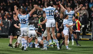 los pumas all blacks