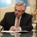 El Presidente firmó el decreto para el Programa "Puente al Empleo"