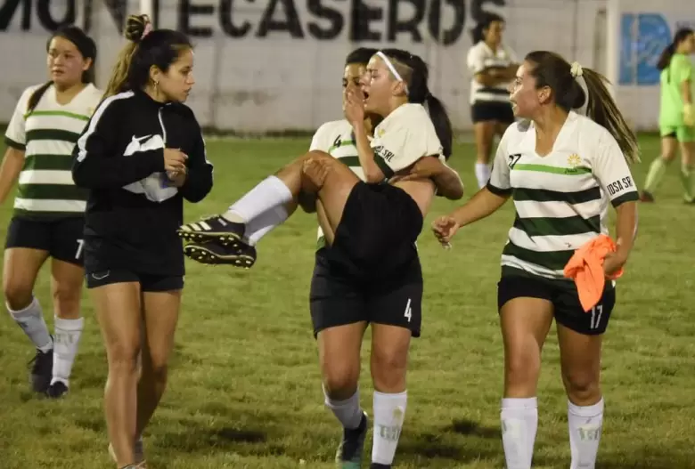 Prospitti es retirada por sus compañeras