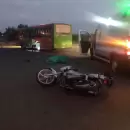 Muri un motociclista tras impactar con un colectivo