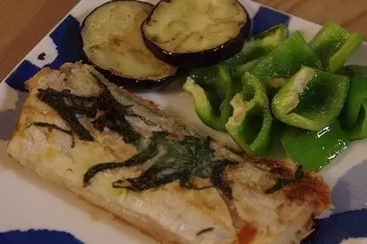 receta de merluza con berenjena y pimiento verde