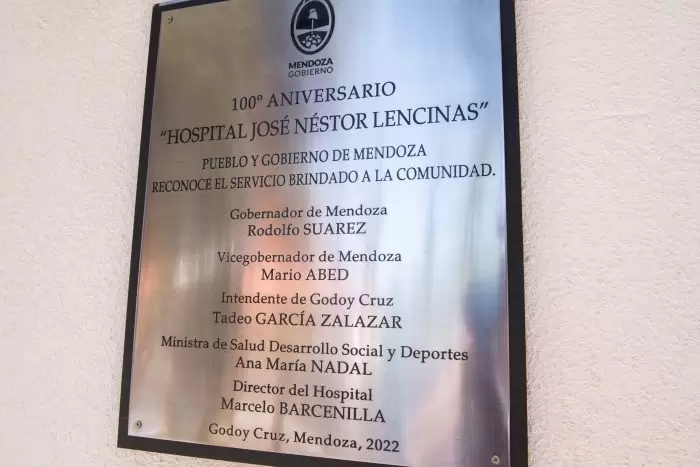 100 a�os hospital lencinas