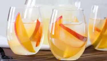 receta de Ponche de durazno y vino