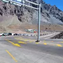 Siguen las demoras para cruzar a Chile