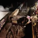 Tragedia en Grecia: al menos 16 muertos y 85 heridos por la colisión de dos trenes
