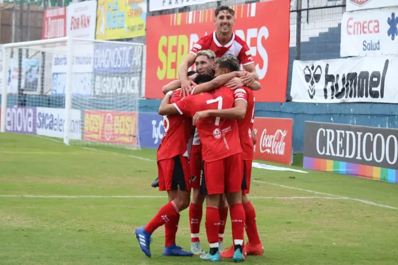 deportivo Maip� gol