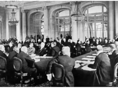 reunion del tratado de versalles