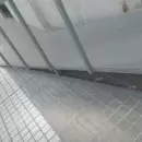 En un edificio p�blico hay una rampa para personas con discapacidad mal ubicada y hubo un accidente