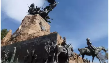 monumento al ejercito de los andes