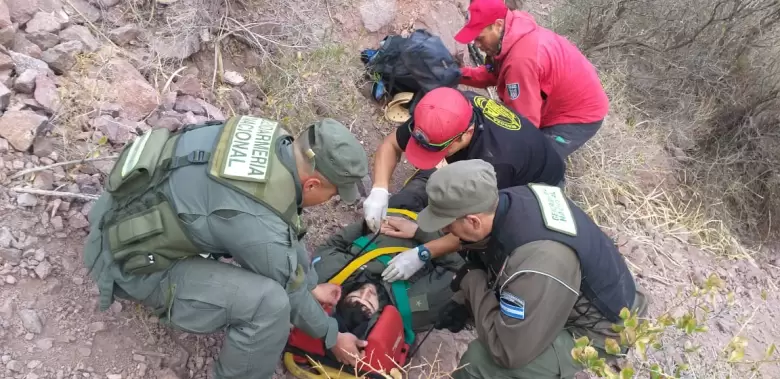 Rescate a un turista holand�s en Cascada del �ngel