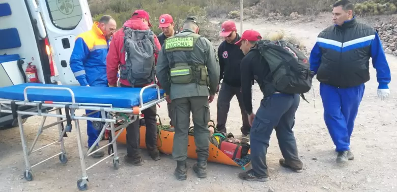 Rescate al turista holand�s en Cascada del �ngel