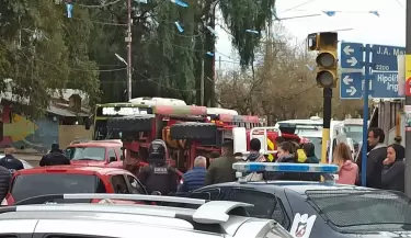 camion bomberos volcado