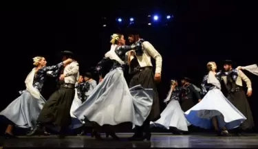 ballet folclrico de la Ciudad de Mendoza