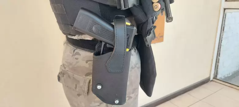 pistolataser1
