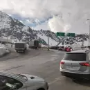 Seguir� habilitado el cruce internacional y una marea de chilenos retorna al vecino pa�s