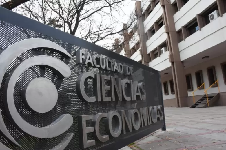 facultad ciencias economicas uncuyo