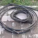Atraparon a dos hombres robando cables en Ciudad