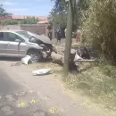Un auto terminó dentro de un zanjón luego de un violento impacto