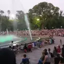 El show de aguas danzantes de la Plaza Independencia, un poderoso imn para el turismo