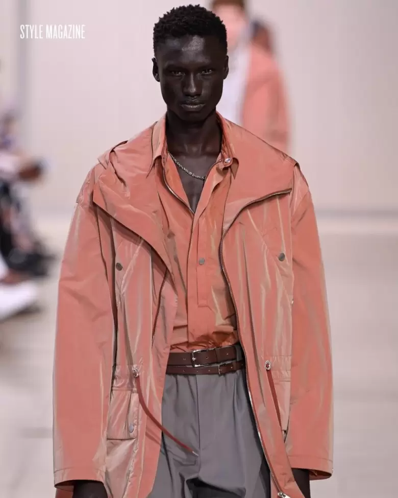 pantone peach-fuzz