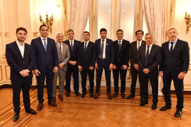 reunion milei gobernadores