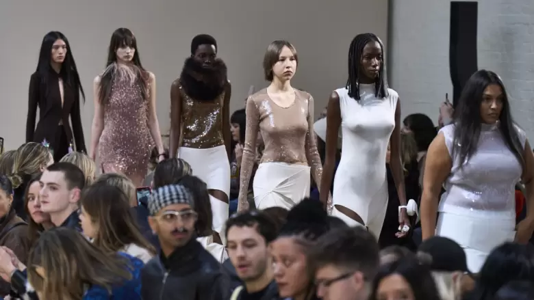 london-fashion-week-fall-2022-trends moda